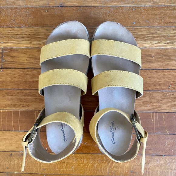 Universal Thread Agnes Microsuede Platform Espadrilles Sandals in Yellow Size 7 - Picture 3 of 5